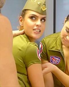 Клаудиа Кардинал