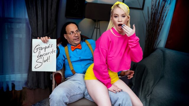 Старый инвалид трахает грудастую сиделку и кончает на сиськи